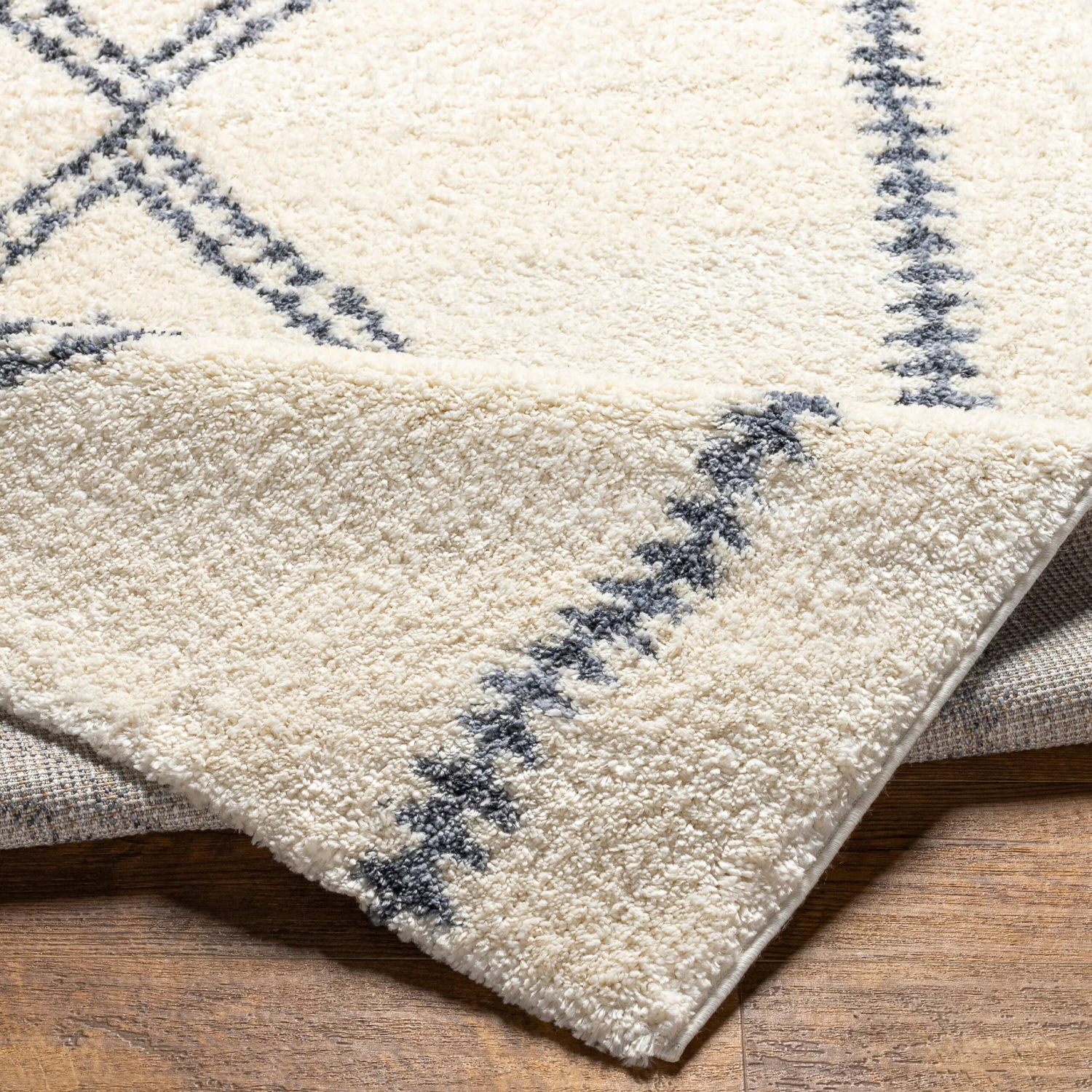 Artistic Weavers Aarith Global Area Rug 5 Artistic Weavers Aarith Global Area Rug - Image 5