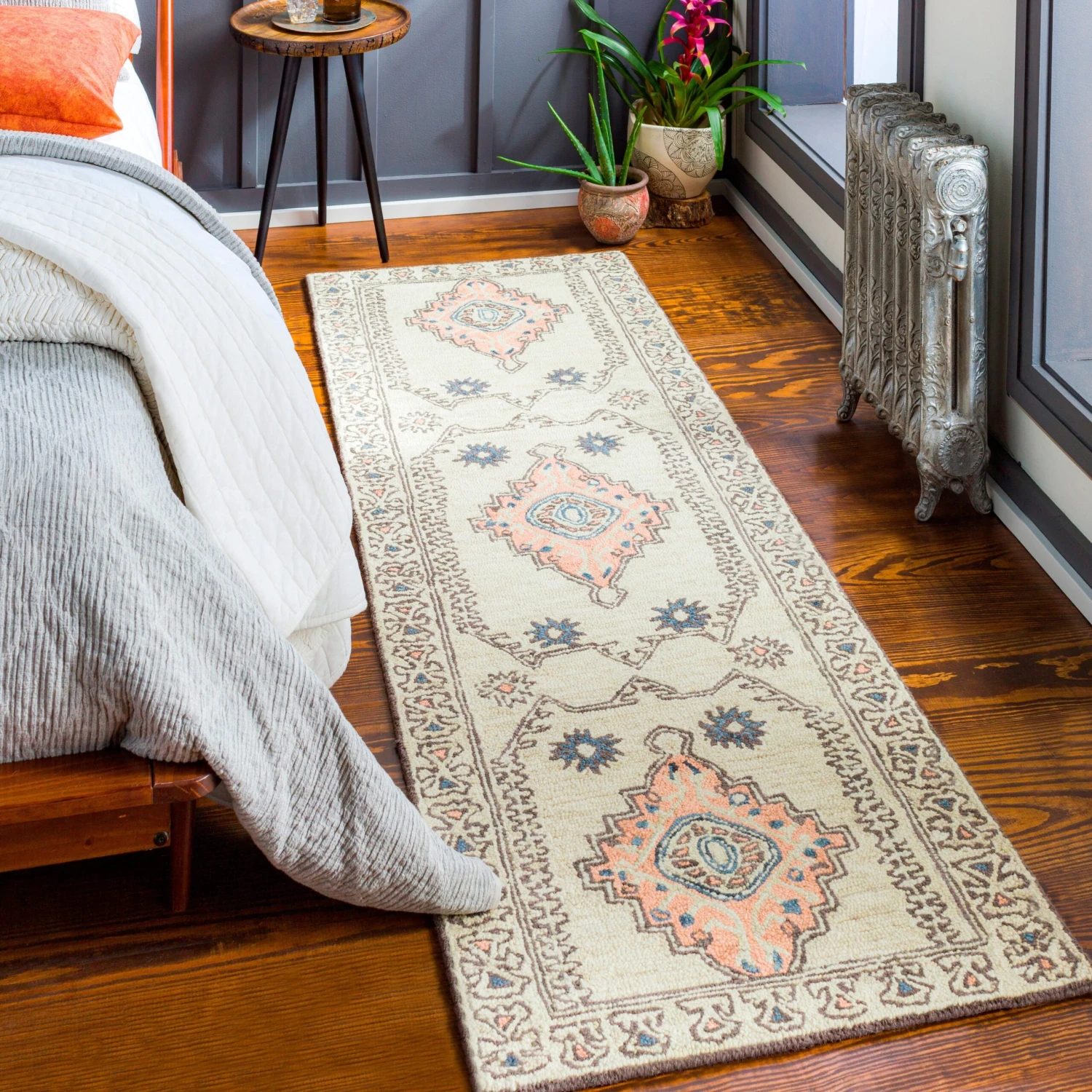 Artistic Weavers Aditya Handmade Medallion Wool Area Rug 2 Artistic Weavers Aditya Handmade Medallion Wool Area Rug - Image 2