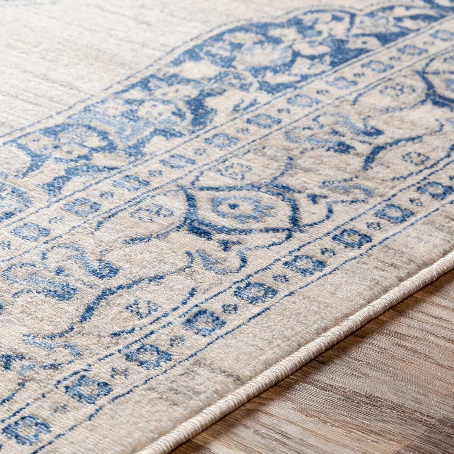 Artistic Weavers Alberto Classic Medallion Area Rug 5 Artistic Weavers Alberto Classic Medallion Area Rug - Image 5