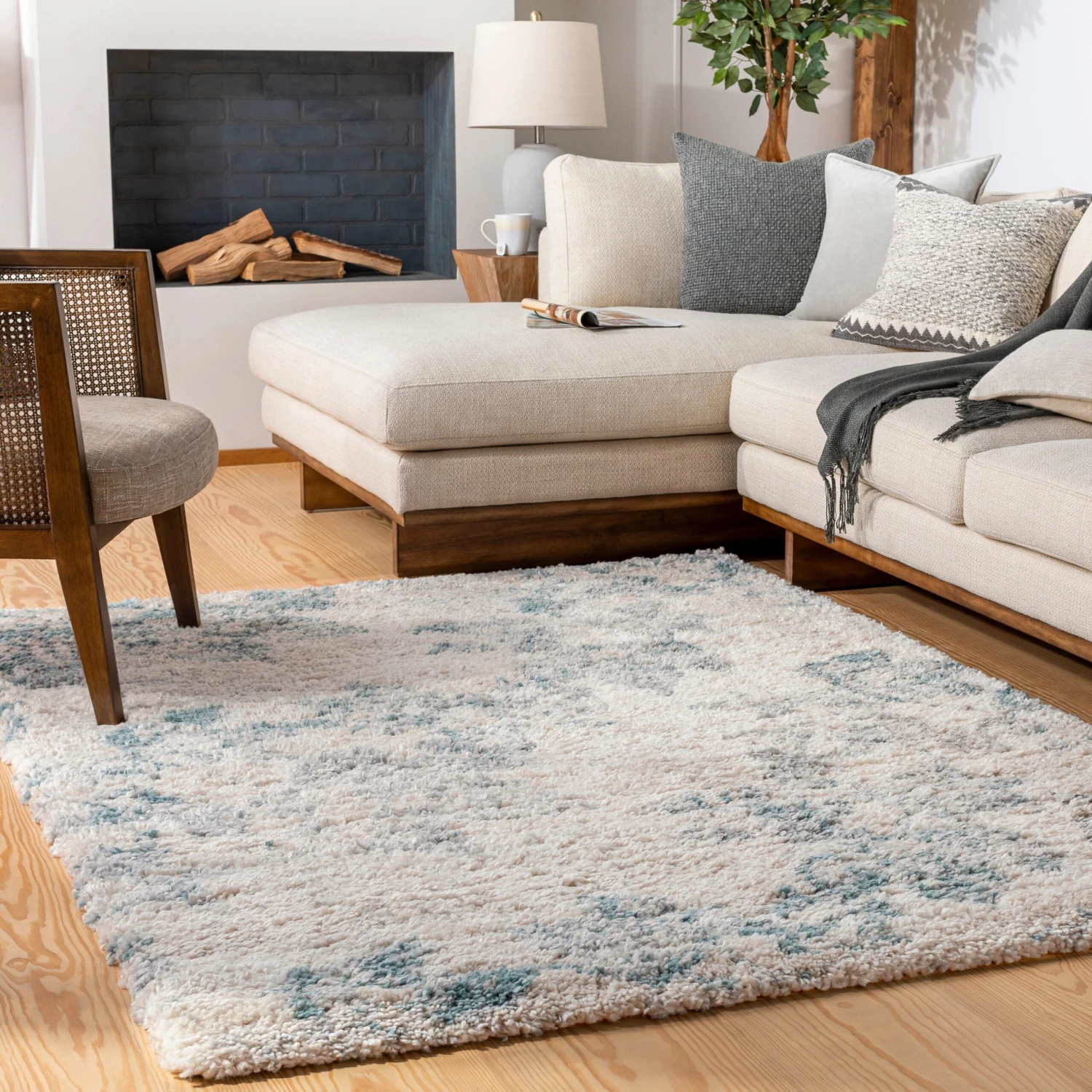 Artistic Weavers Alesci Modern Shag Rug 15 Artistic Weavers Alesci Modern Shag Rug - Image 15