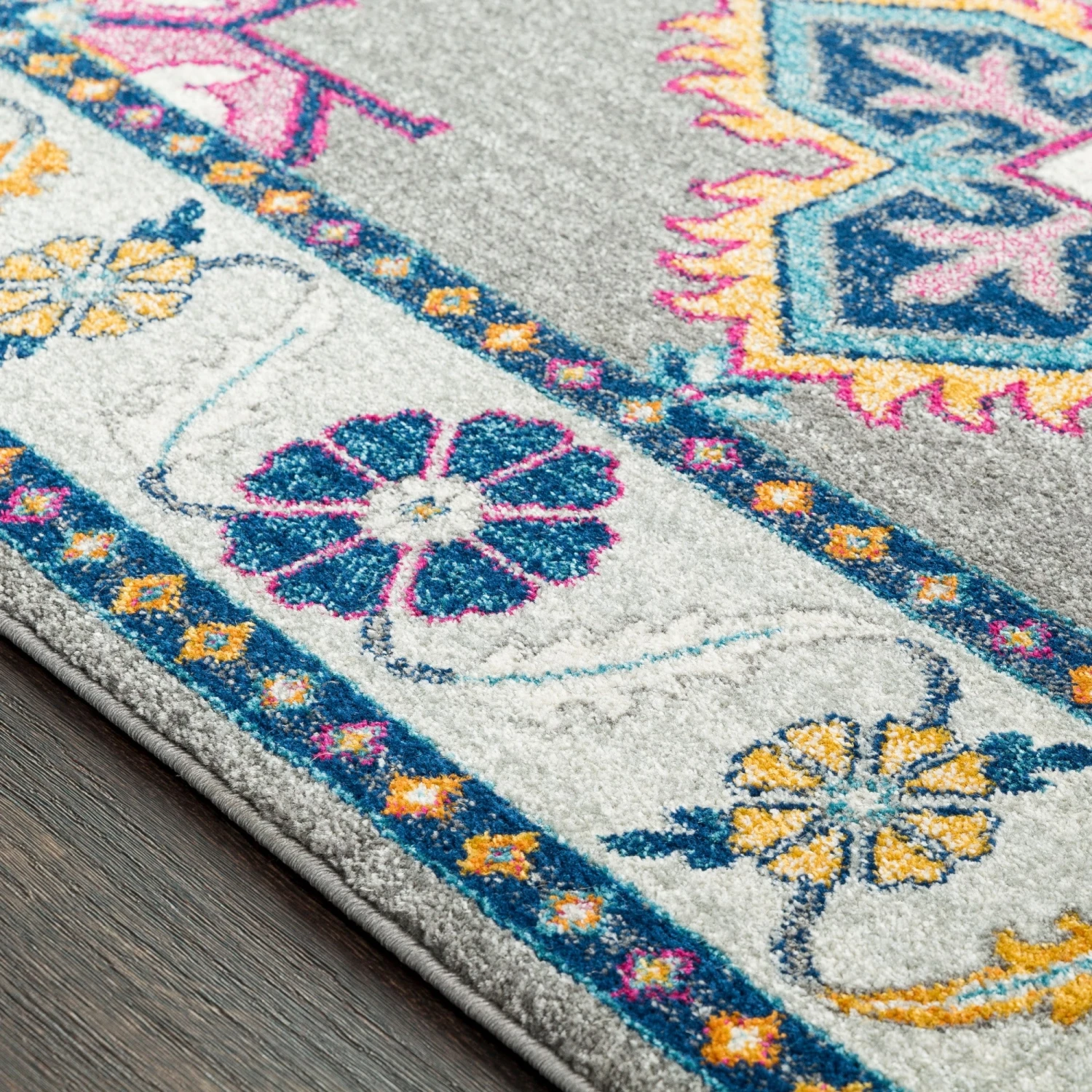 Artistic Weavers Haut Persian Medallion Area Rug 10 Artistic Weavers Haut Persian Medallion Area Rug - Image 10