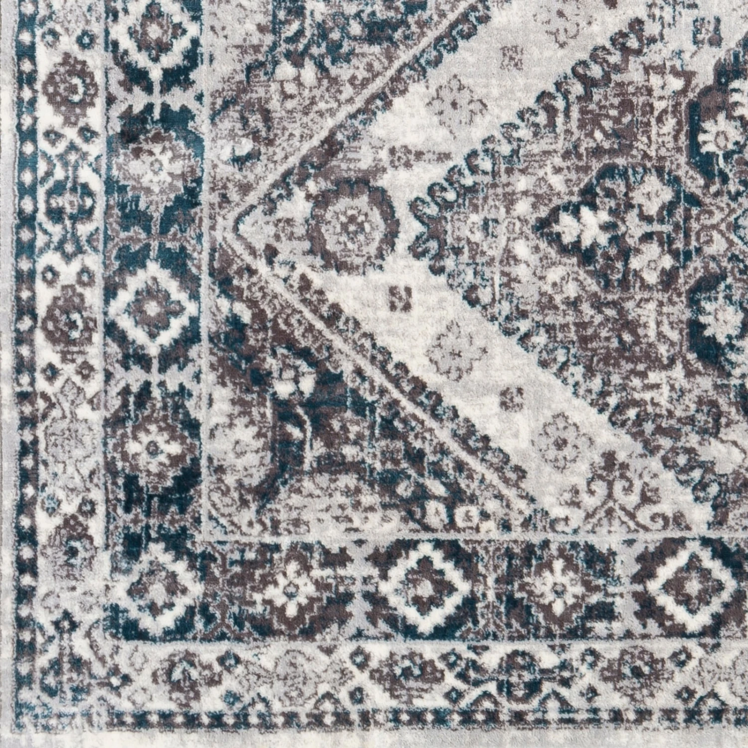 Artistic Weavers Arundell Bohemian Medallion Area Rug 10 Artistic Weavers Arundell Bohemian Medallion Area Rug - Image 10