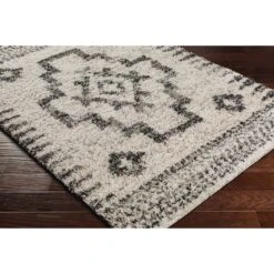 Artistic Weavers Brindra Global Geometric Plush Area Rug