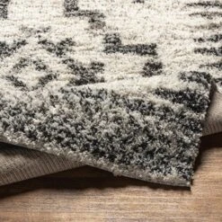 Artistic Weavers Brindra Global Geometric Plush Area Rug 12 Artistic Weavers Brindra Global Geometric Plush Area Rug -Artistic Weavers Brindra Global Area Rug Collection 5