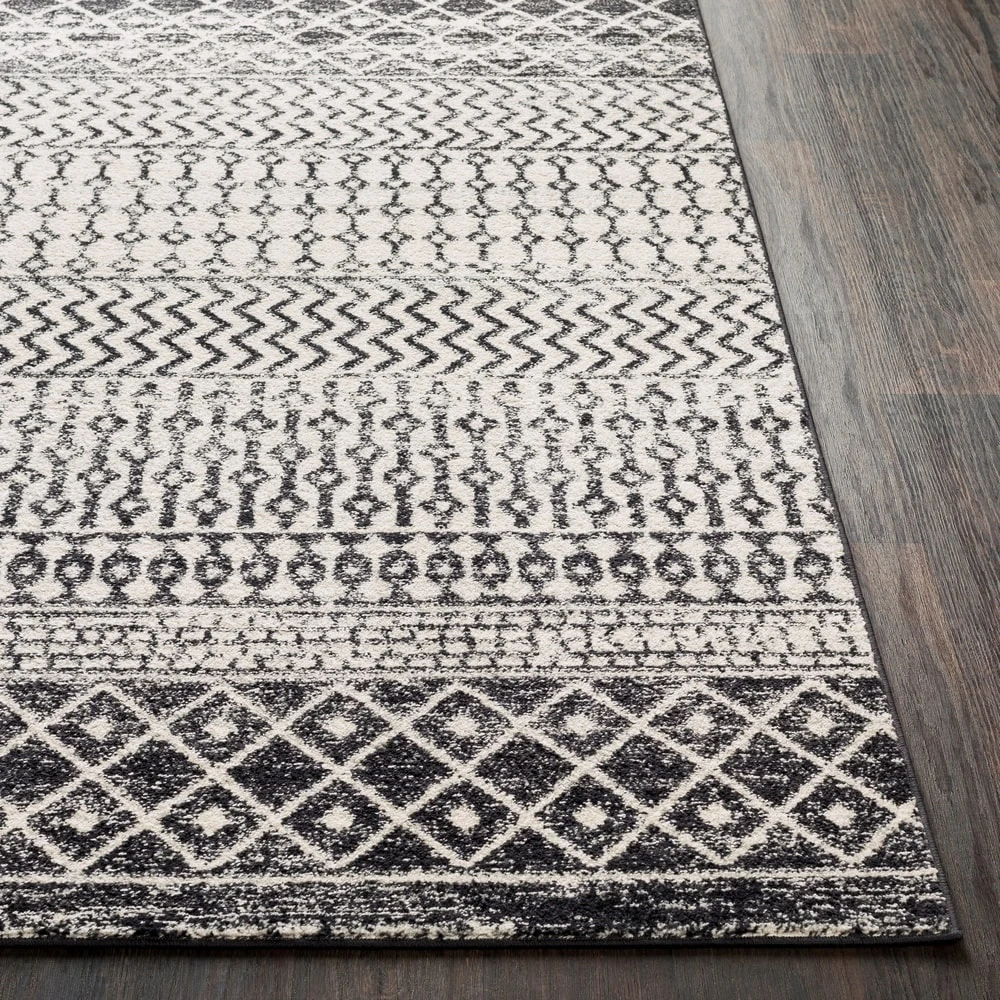 Artistic Weavers Edie Bohemian Geometric Area Rug 16 Artistic Weavers Edie Bohemian Geometric Area Rug - Image 16