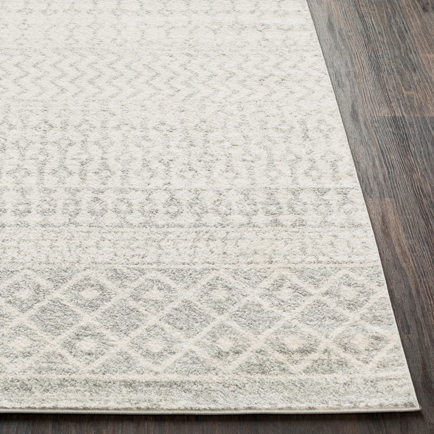 Artistic Weavers Edie Bohemian Geometric Area Rug 8 Artistic Weavers Edie Bohemian Geometric Area Rug - Image 8