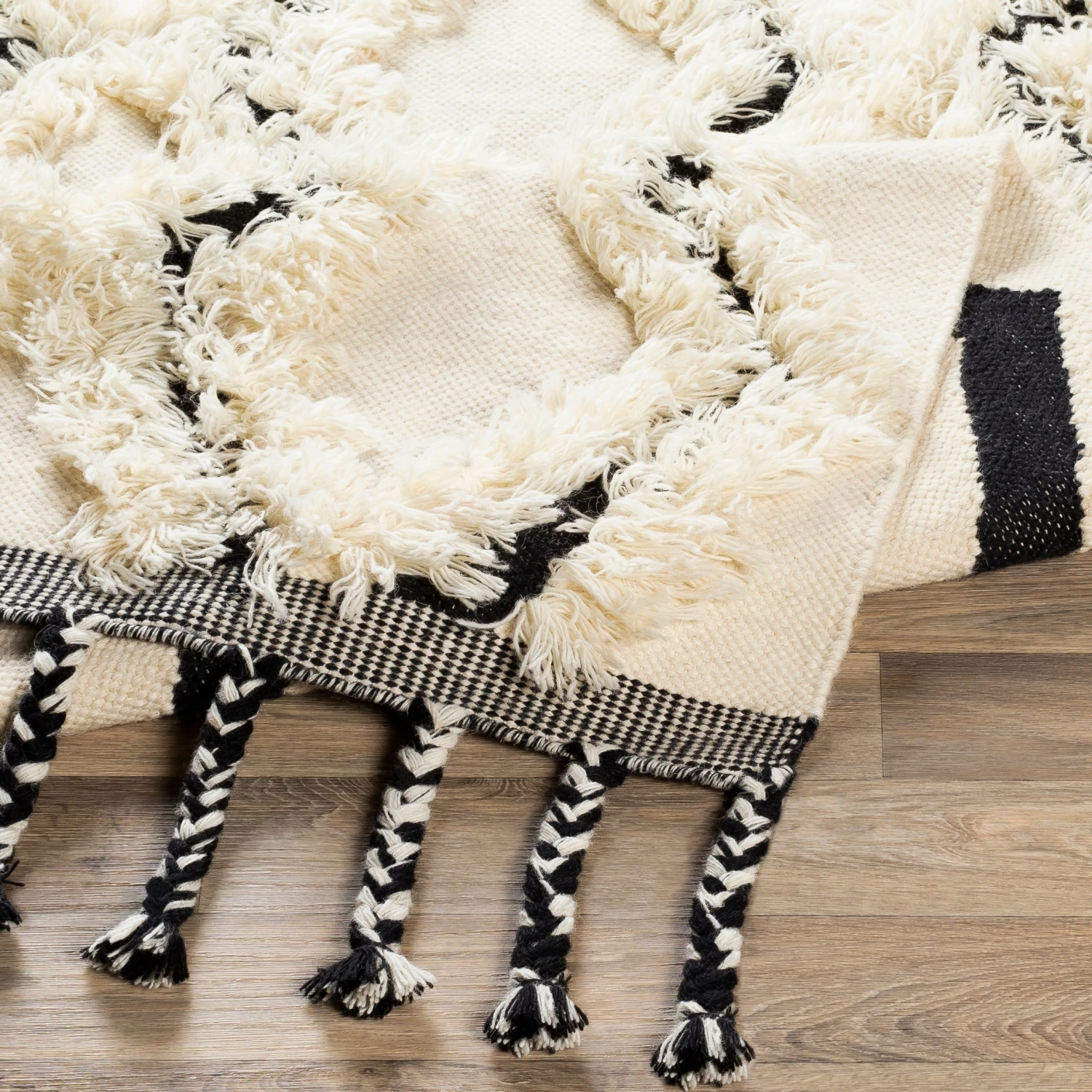 Artistic Weavers Ellison Shaggy Boho Handmade Wool Area Rug 12 Artistic Weavers Ellison Shaggy Boho Handmade Wool Area Rug - Image 12