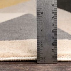 Artistic Weavers Everleigh Mid-Century Geometric Area Rug -Artistic Weavers Everleigh Mid Century Geometric Area Rug 9