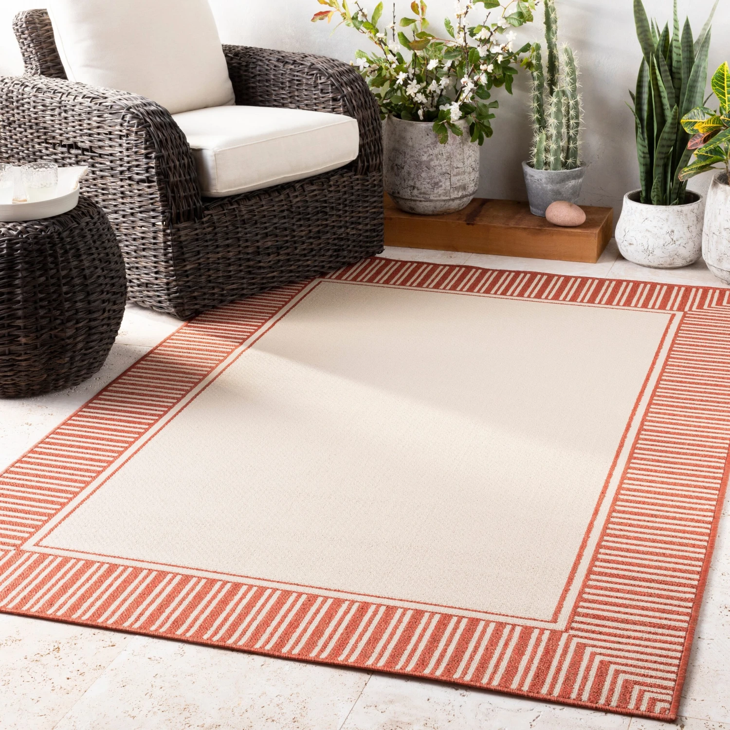 Artistic Weavers Felice Border Indoor/ Outdoor Area Rug - 2'5" X 7'10" Runner 2 Artistic Weavers Felice Border Indoor/ Outdoor Area Rug - 2'5" X 7'10" Runner - Image 2