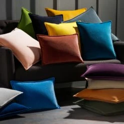 Artistic Weavers Harrell 18-inch Velvet Throw Pillow -Artistic Weavers Harrell 18 inch Velvet Throw Pillow 2