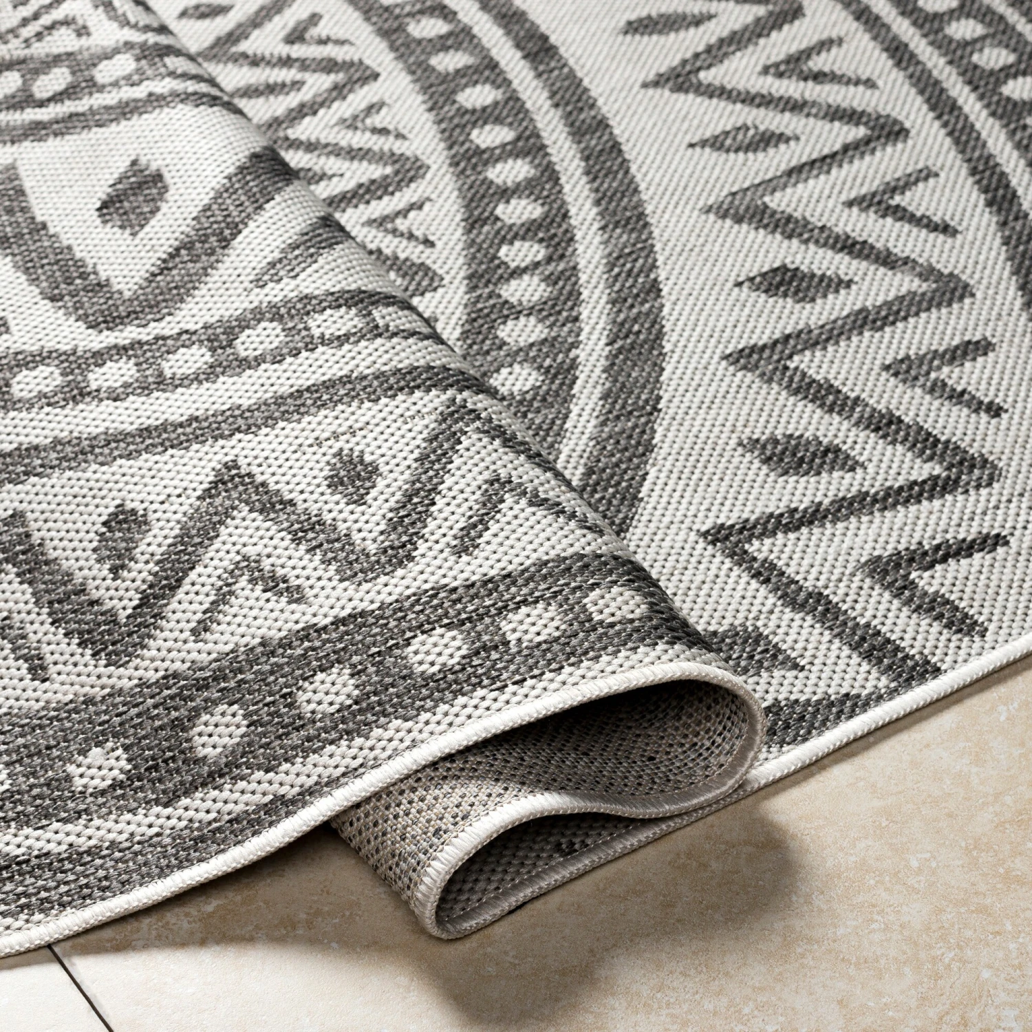 Artistic Weavers Hurley Indoor/ Outdoor Mandala Area Rug 14 Artistic Weavers Hurley Indoor/ Outdoor Mandala Area Rug - Image 14