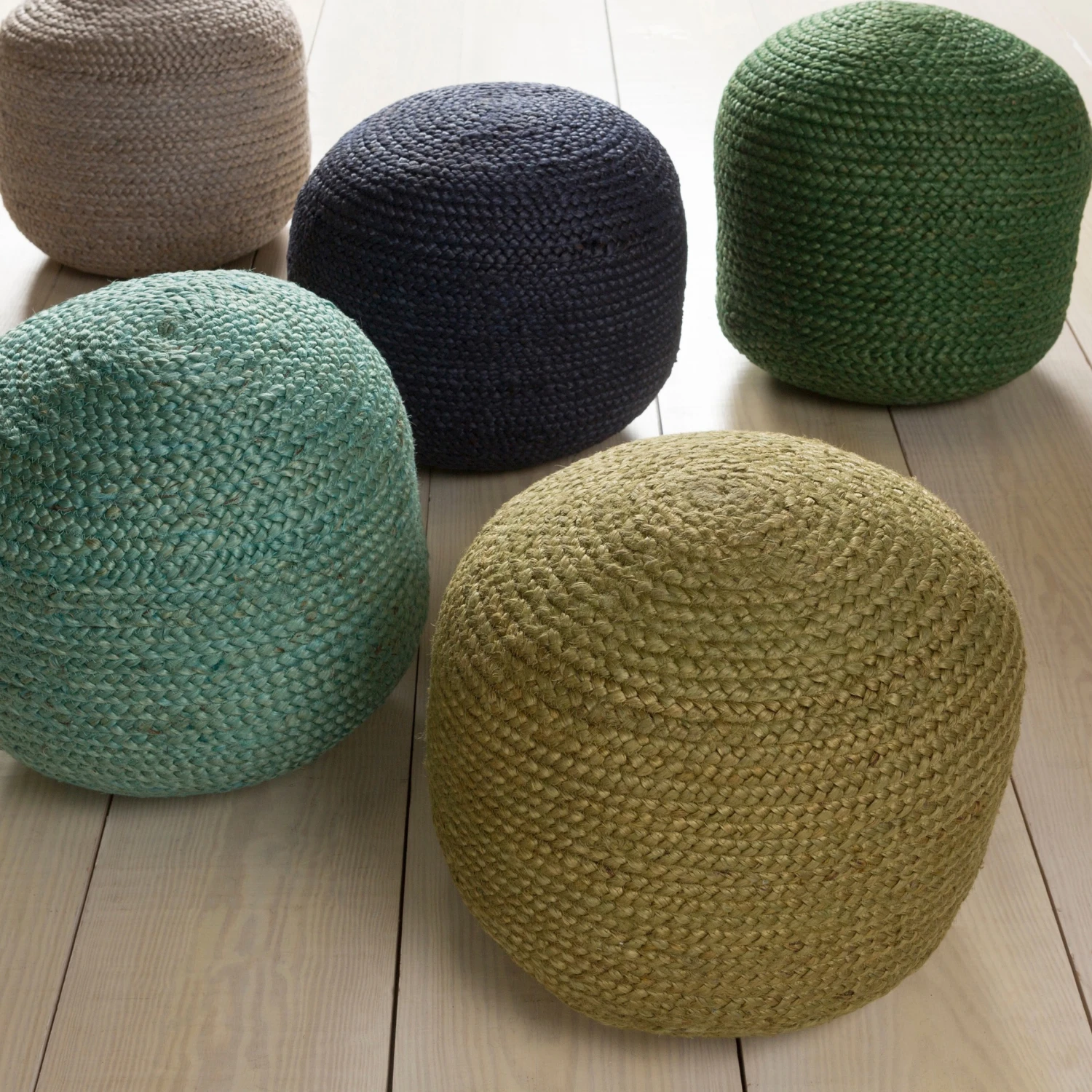Artistic Weavers Jute Solid-Colored 22-inch Pouf 2 Artistic Weavers Jute Solid-Colored 22-inch Pouf - Image 2