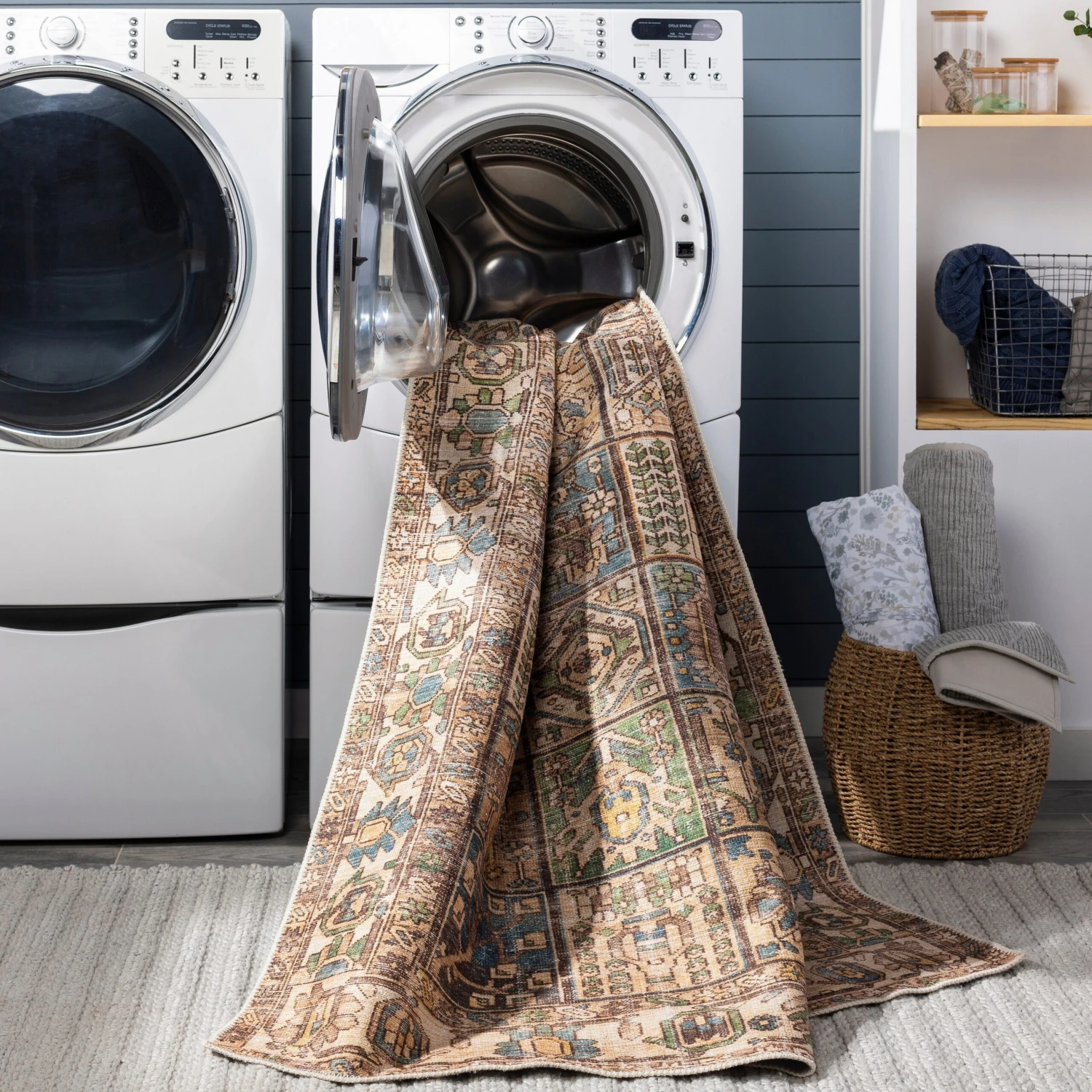 Artistic Weavers Lukae Machine Washable Vintage Border Area Rug 3 Artistic Weavers Lukae Machine Washable Vintage Border Area Rug - Image 3