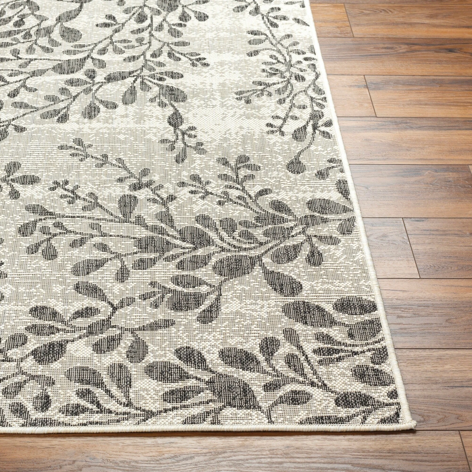 Artistic Weavers Ravello Shabby Chic Floral Indoor/ Outdoor Area Rug 10 Artistic Weavers Ravello Shabby Chic Floral Indoor/ Outdoor Area Rug - Image 10