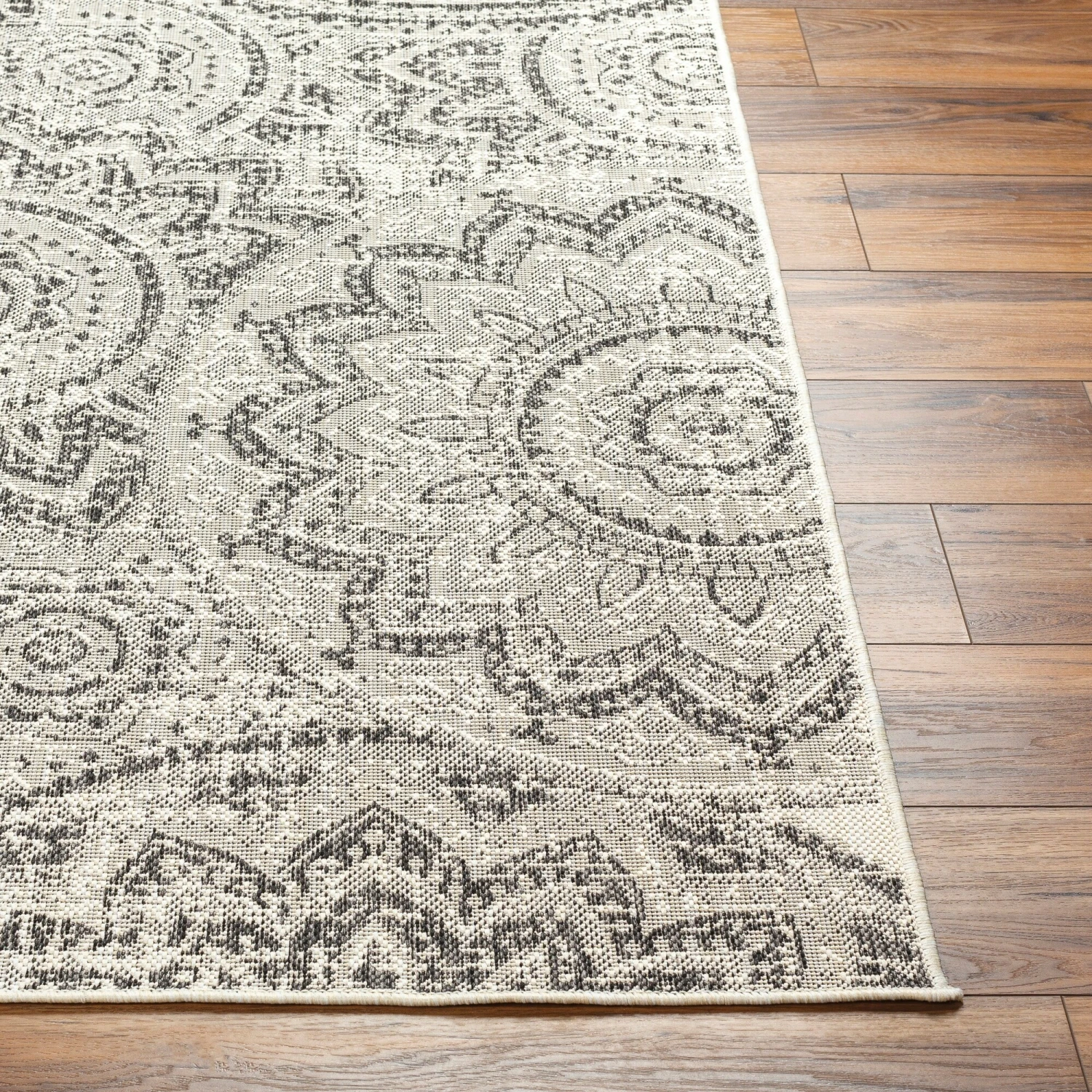 Artistic Weavers Ravello Transitional Floral Indoor/ Outdoor Area Rug 10 Artistic Weavers Ravello Transitional Floral Indoor/ Outdoor Area Rug - Image 10