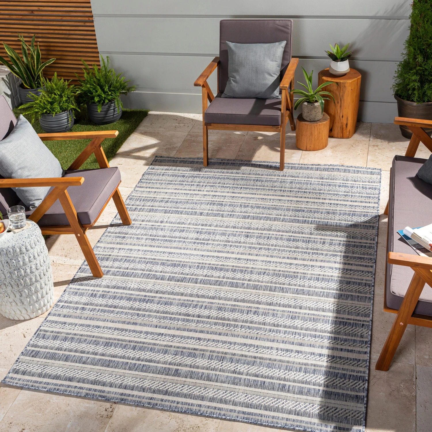 Artistic Weavers Rikard Indoor/ Outdoor Navy Blue Coastal Stripe Area Rug 4 Artistic Weavers Rikard Indoor/ Outdoor Navy Blue Coastal Stripe Area Rug - Image 4
