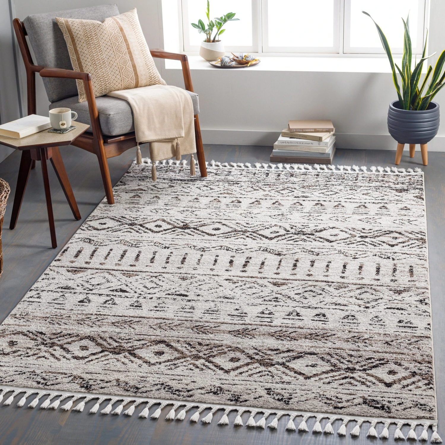 Artistic Weavers Sakina Bohemian Geometric Area Rug 2 Artistic Weavers Sakina Bohemian Geometric Area Rug - Image 2