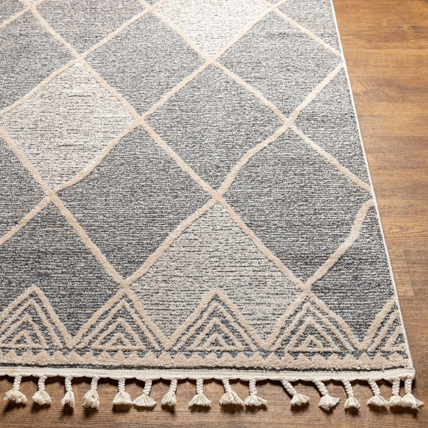 Artistic Weavers Shaila Modern Area Rug 4 Artistic Weavers Shaila Modern Area Rug - Image 4