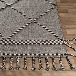 Artistic Weavers Shannen Handmade Wool Scandinavian Tassel Area Rug -Artistic Weavers Shannen Handmade Wool Scandinavian Tassel Area Rug 3