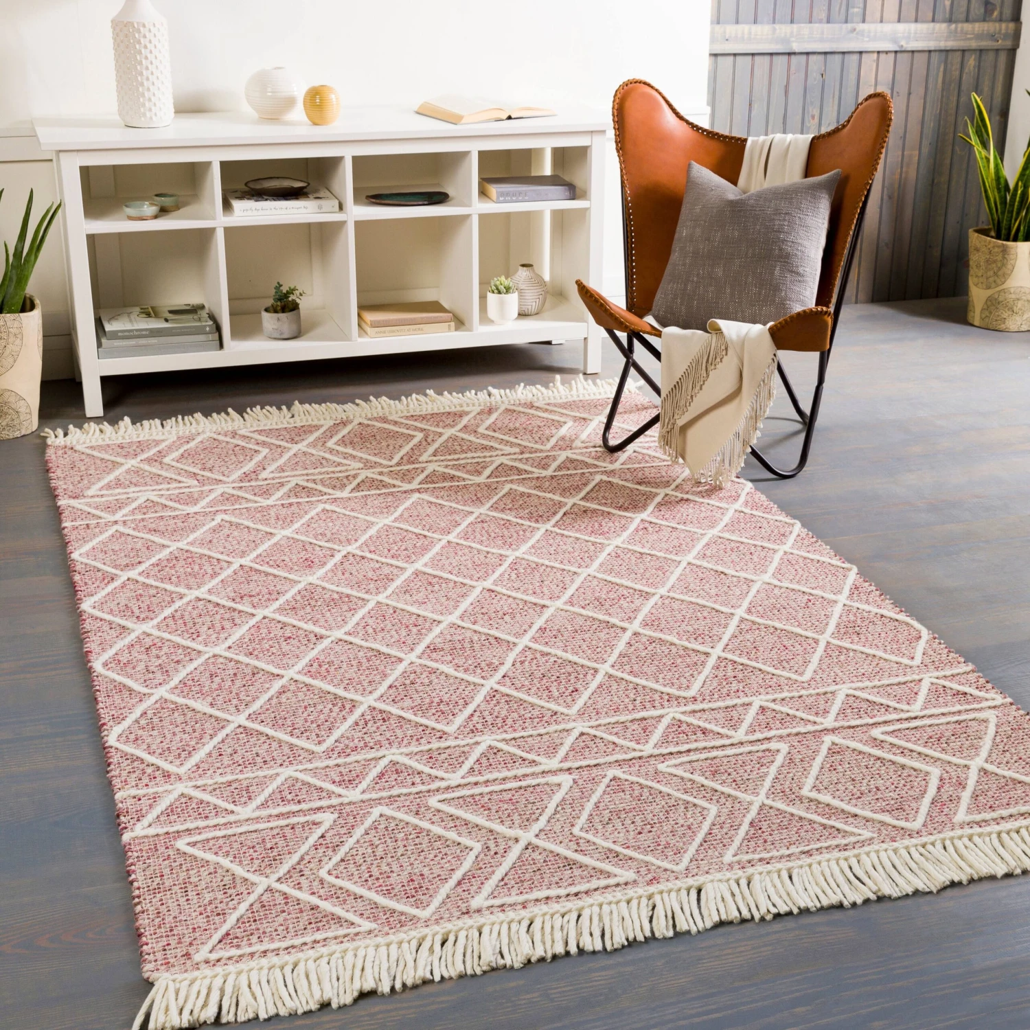 Artistic Weavers Sheraga Handmade Rosy Global Area Rug 2 Artistic Weavers Sheraga Handmade Rosy Global Area Rug - Image 2