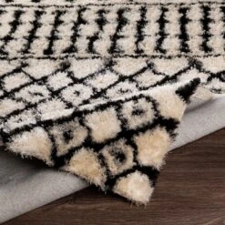 Artistic Weavers Tikkat Global Shag Handmade Area Rug 12 Artistic Weavers Tikkat Global Shag Handmade Area Rug -Artistic Weavers Tikkat Global Shag Handmade Area Rug 5