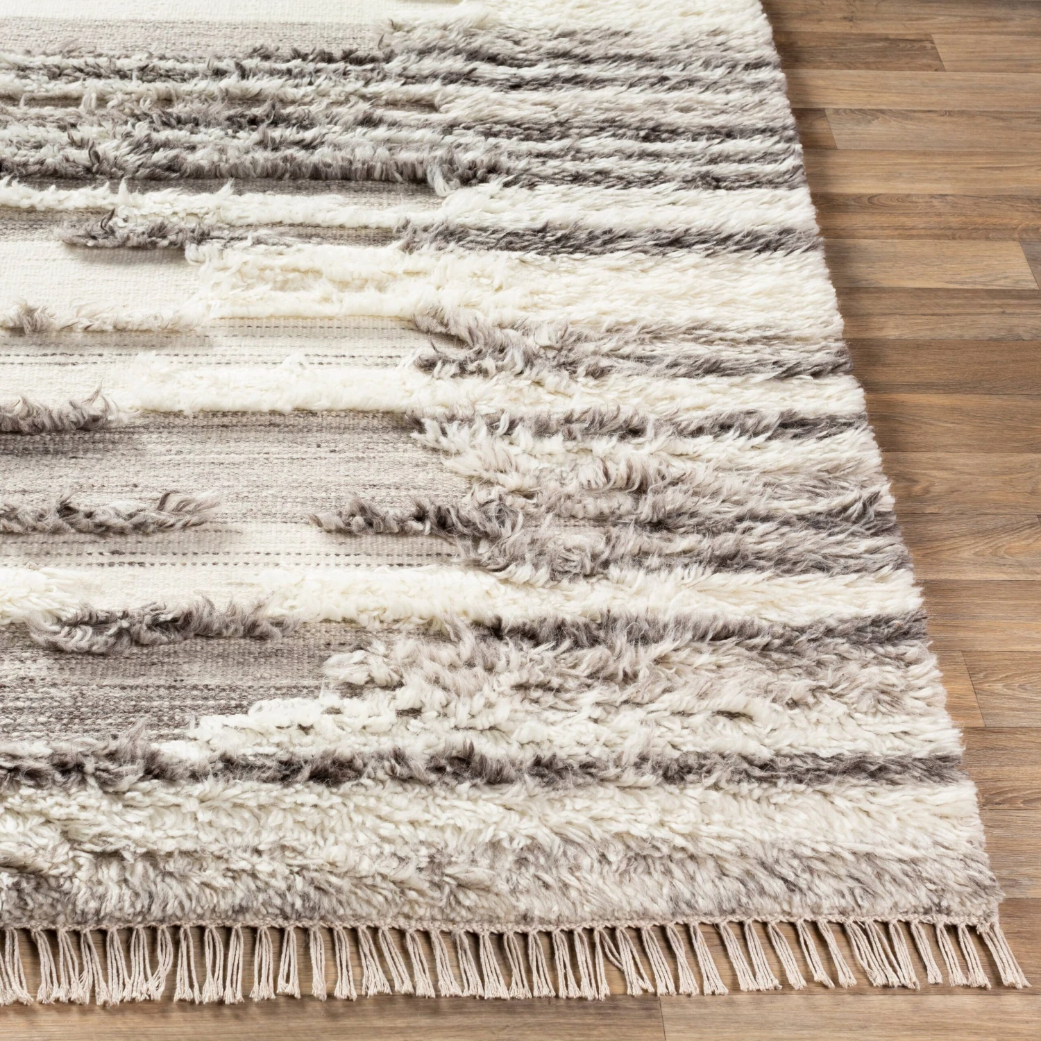 Artistic Weavers Tripoli Abstract Hand-woven Wool Shag Area Rug 7 Artistic Weavers Tripoli Abstract Hand-woven Wool Shag Area Rug - Image 7