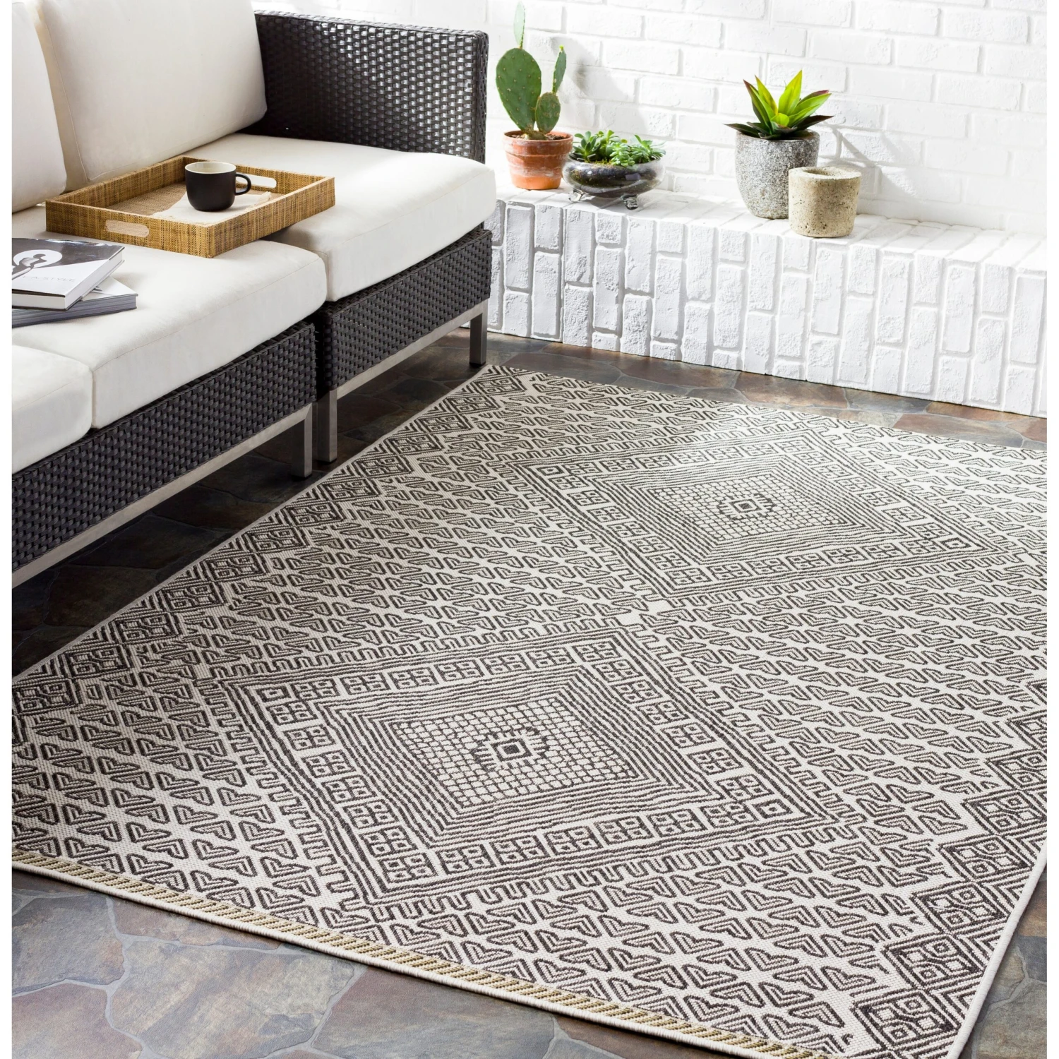 Artistic Weavers Xandy Indoor/ Outdoor Nordic Diamond Area Rug 5 Artistic Weavers Xandy Indoor/ Outdoor Nordic Diamond Area Rug - Image 5
