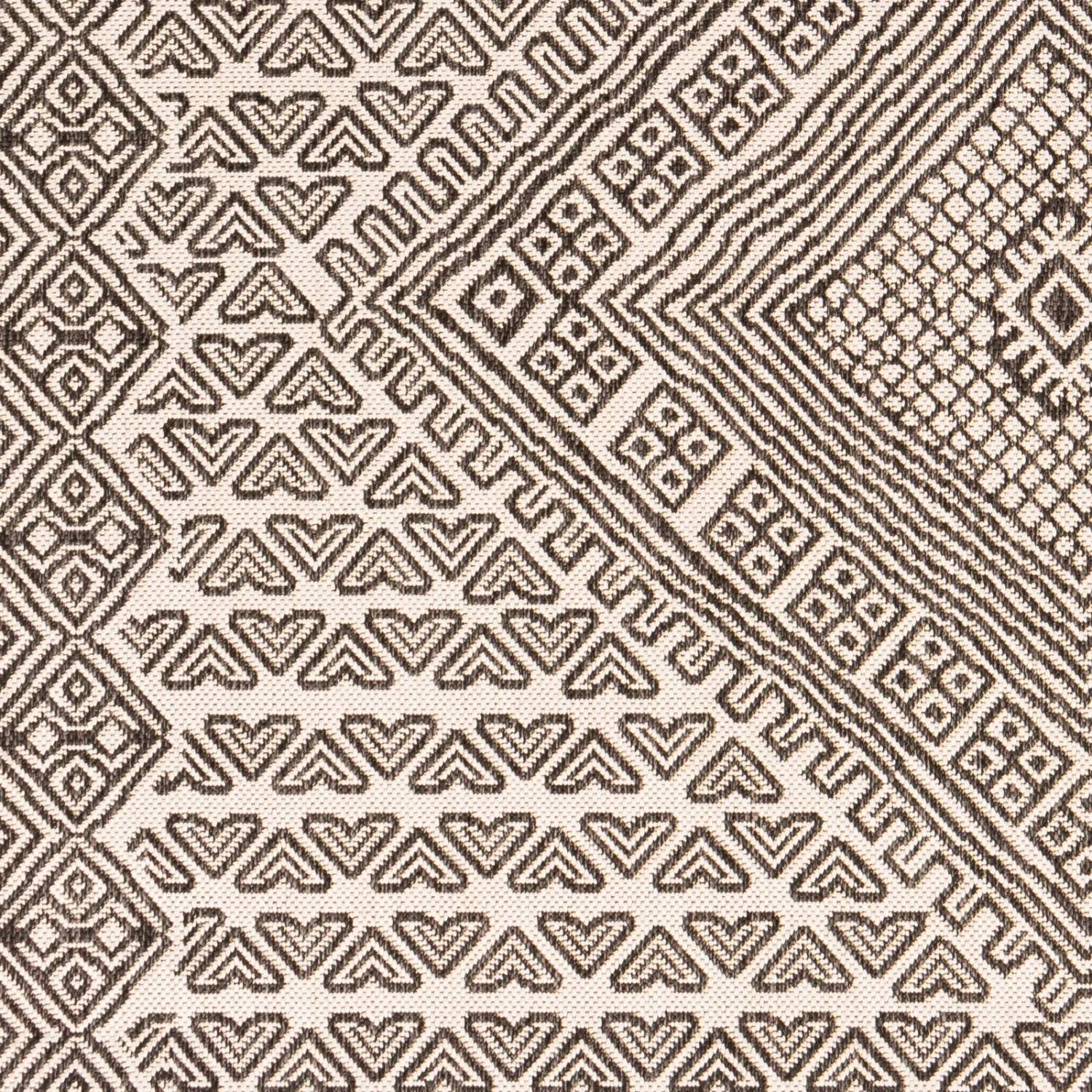 Artistic Weavers Xandy Indoor/ Outdoor Nordic Diamond Area Rug 1 Artistic Weavers Xandy Indoor/ Outdoor Nordic Diamond Area Rug